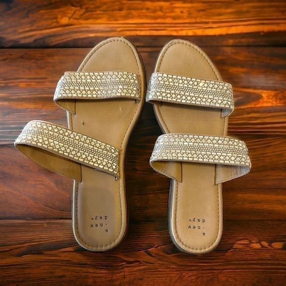 Sparkly slip on sandals / slides with embellished detail women’s size 9 - Picture 1 of 5